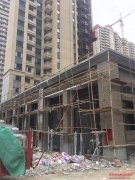 陽江恒大名都鍍鋅橋架進(jìn)場(chǎng)